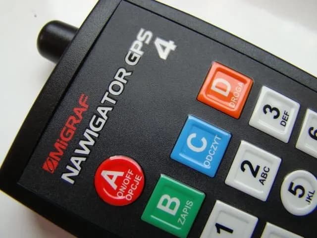 Nawigacja dla niewidomych – skuteczne rozwiązania i technologie pomagające