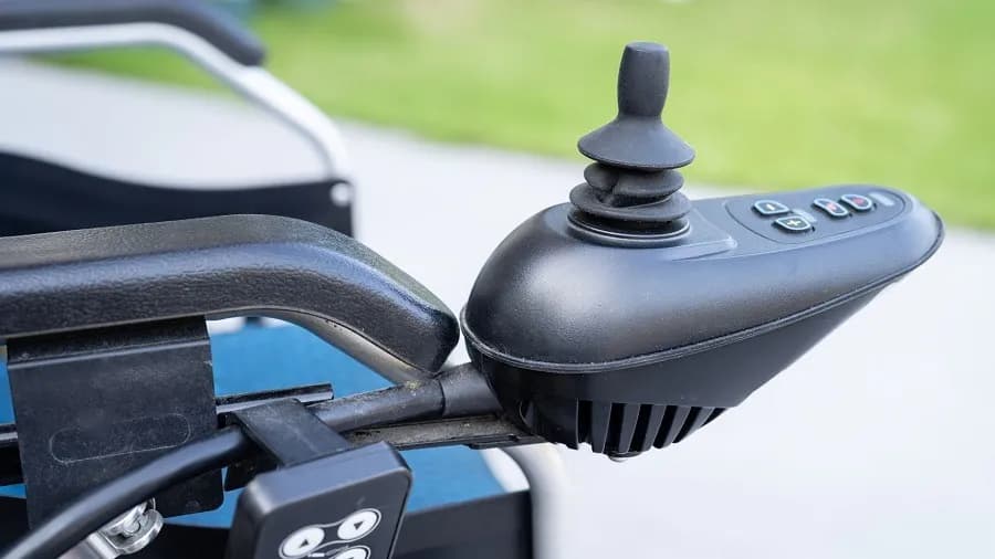 Komu przysługuje wózek inwalidzki? Sprawdź, czy się kwalifikujesz